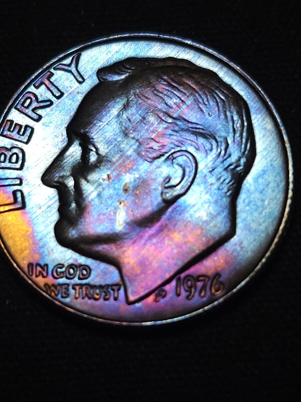 1976 Roosevelt Dime Bu Rainbow Toned