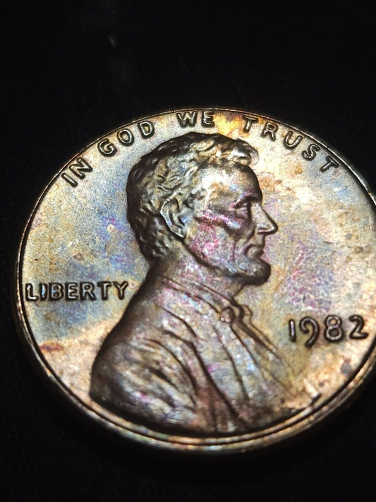 1982 Copper Large Date Lincoln Memorial Cent Toned - ErrorsandOddities33