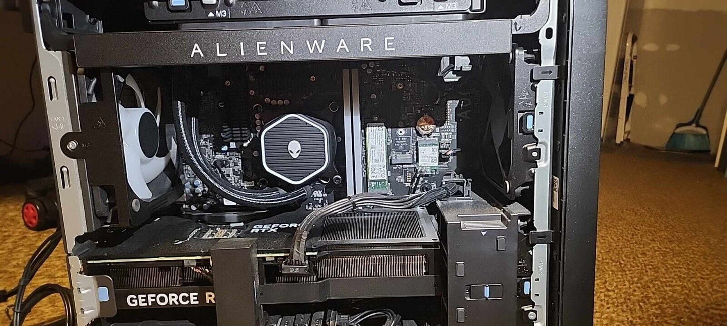 Alienware Aurora R15, Intel Core i9 13th, 64GB 1 TB SSD RTX 4090 Mouse&Keyboard