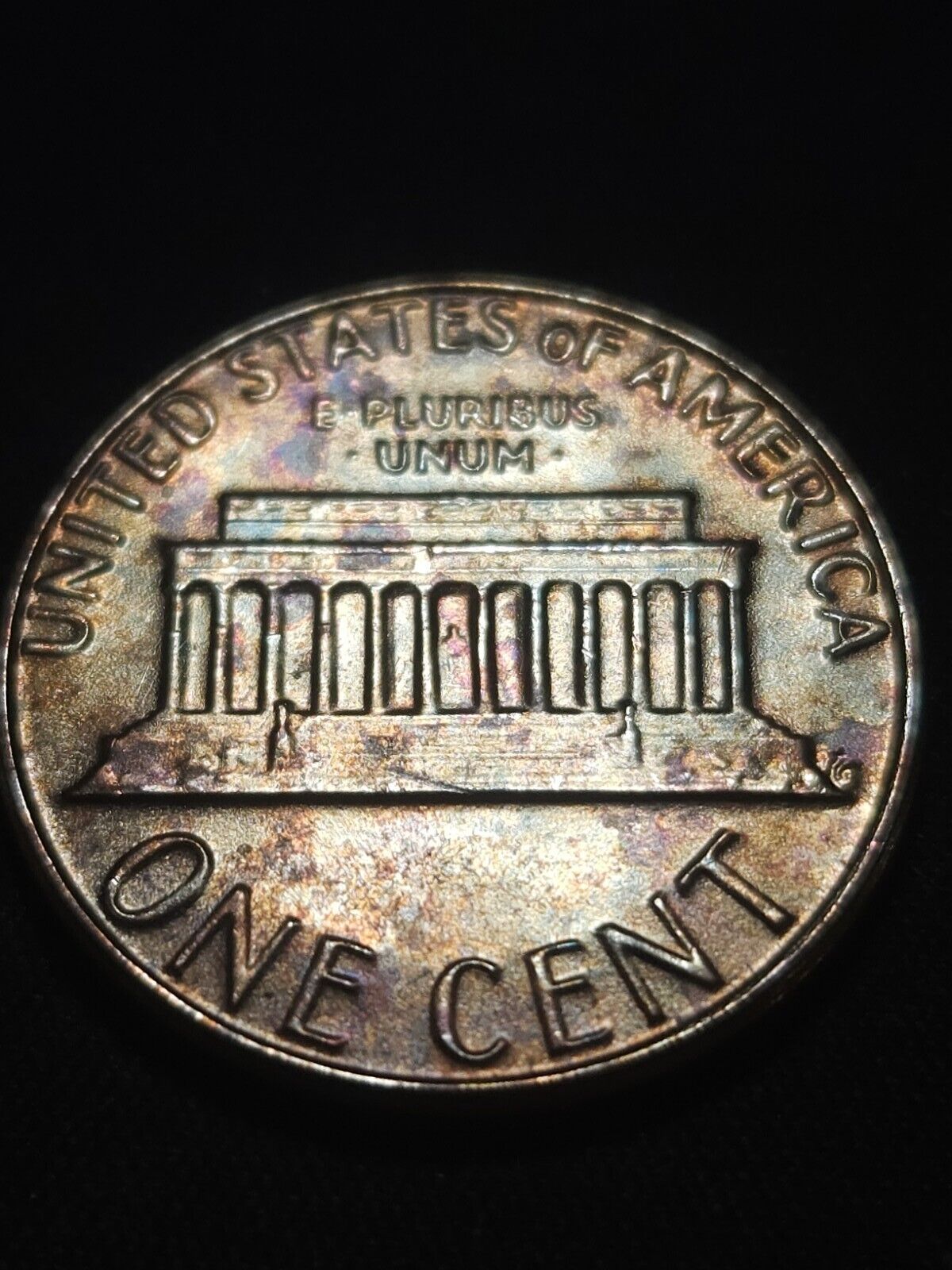 1982 Copper Large Date Lincoln Memorial Cent Toned - ErrorsandOddities33